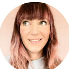 Becky Pink at PinksCharming | Freelance Copywriter